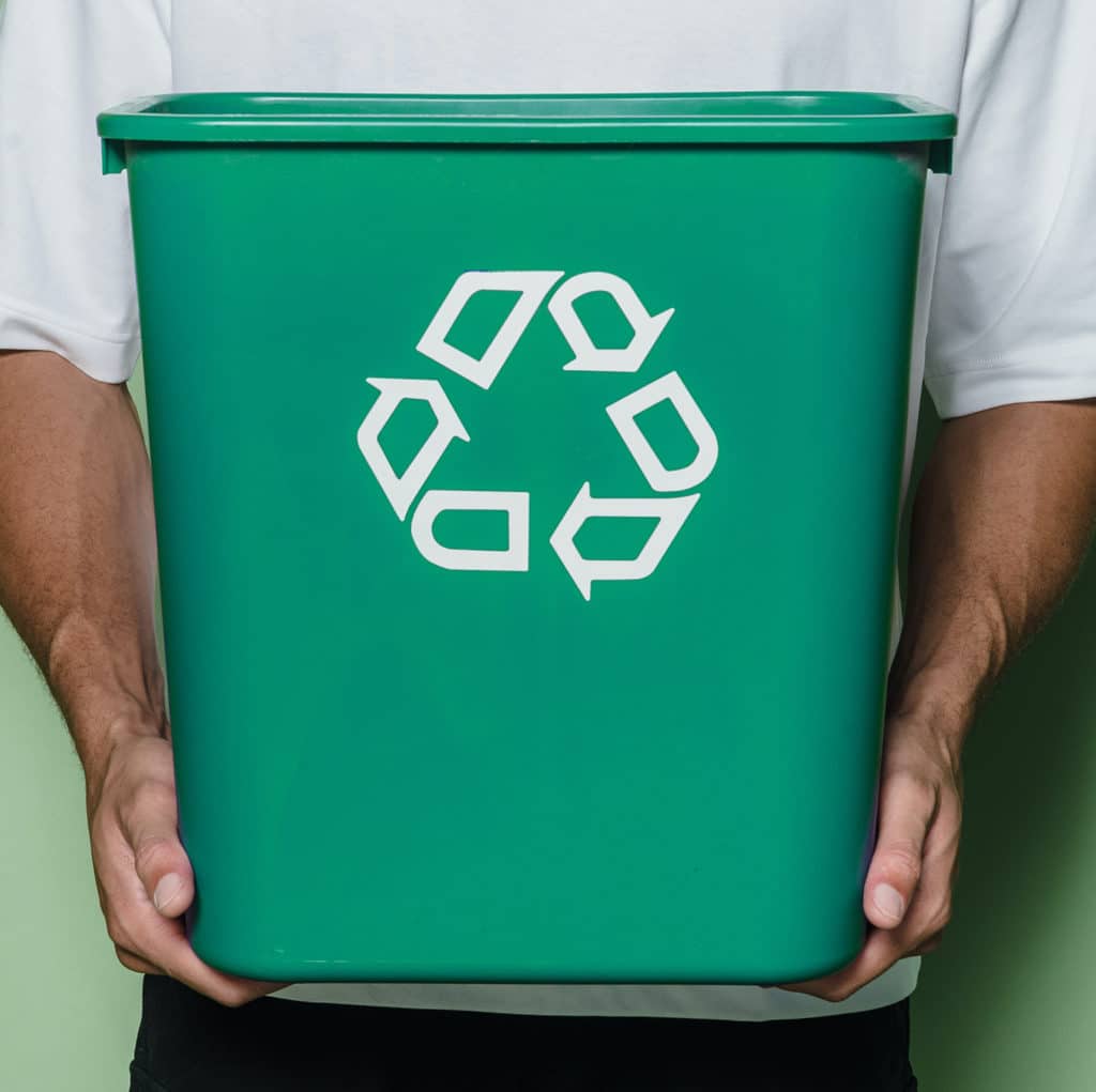poubelle verte de recyclage